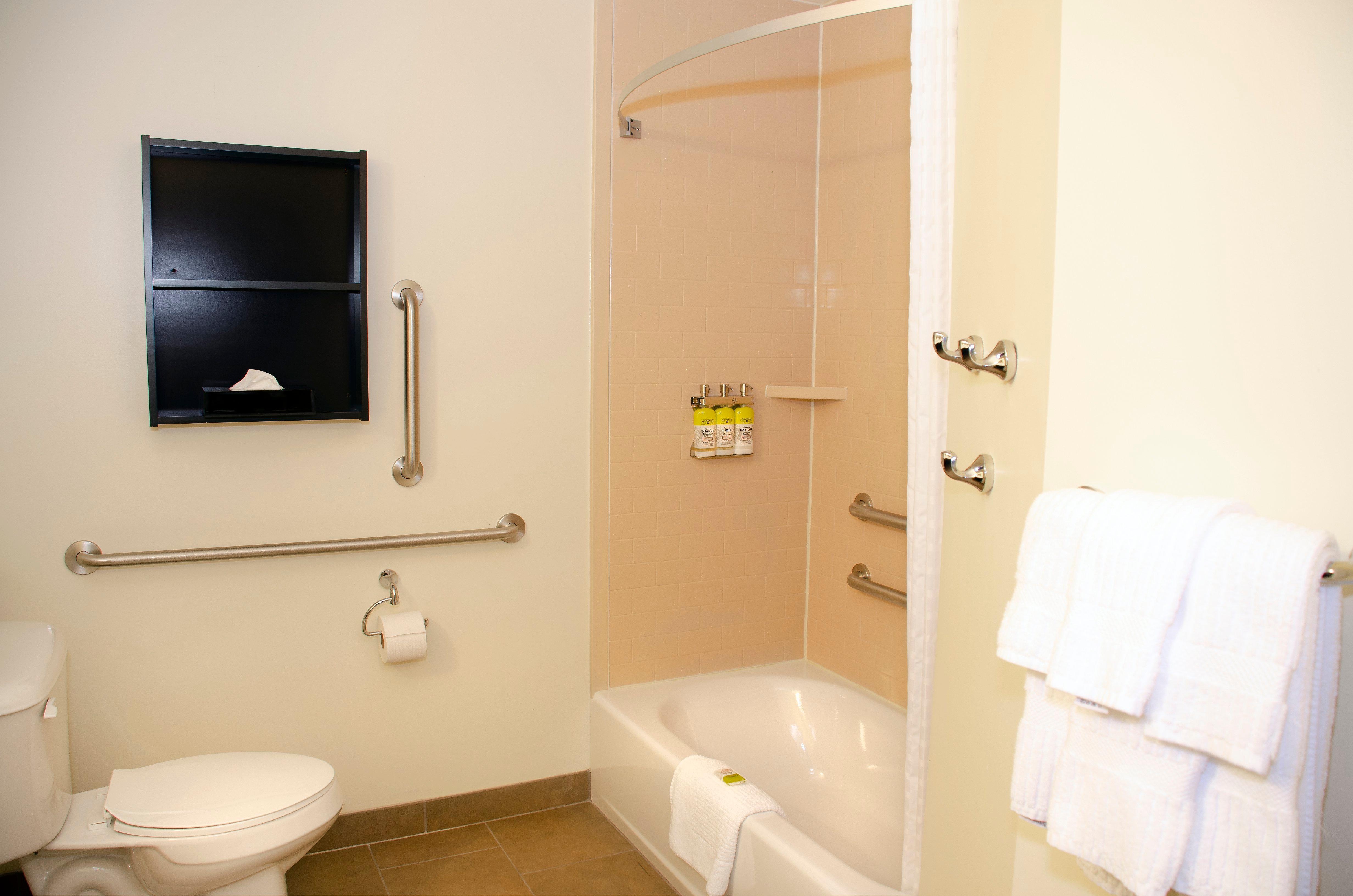 Candlewood - Lancaster West By Ihg